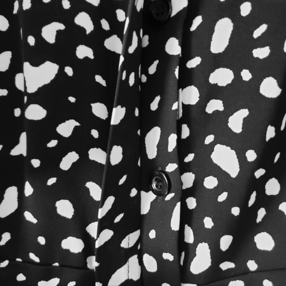 Gracia Black and White Animal Print Button-down Fishtail Peplum Top Size S - Picture 4 of 8